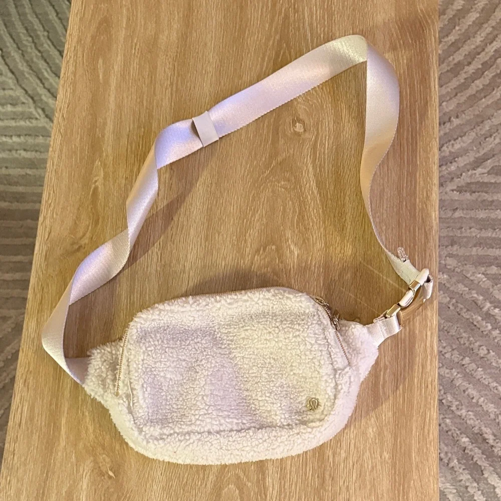 lululemon athletica Cream Sherpa Crossbody Belt Bag with Gold Accents
